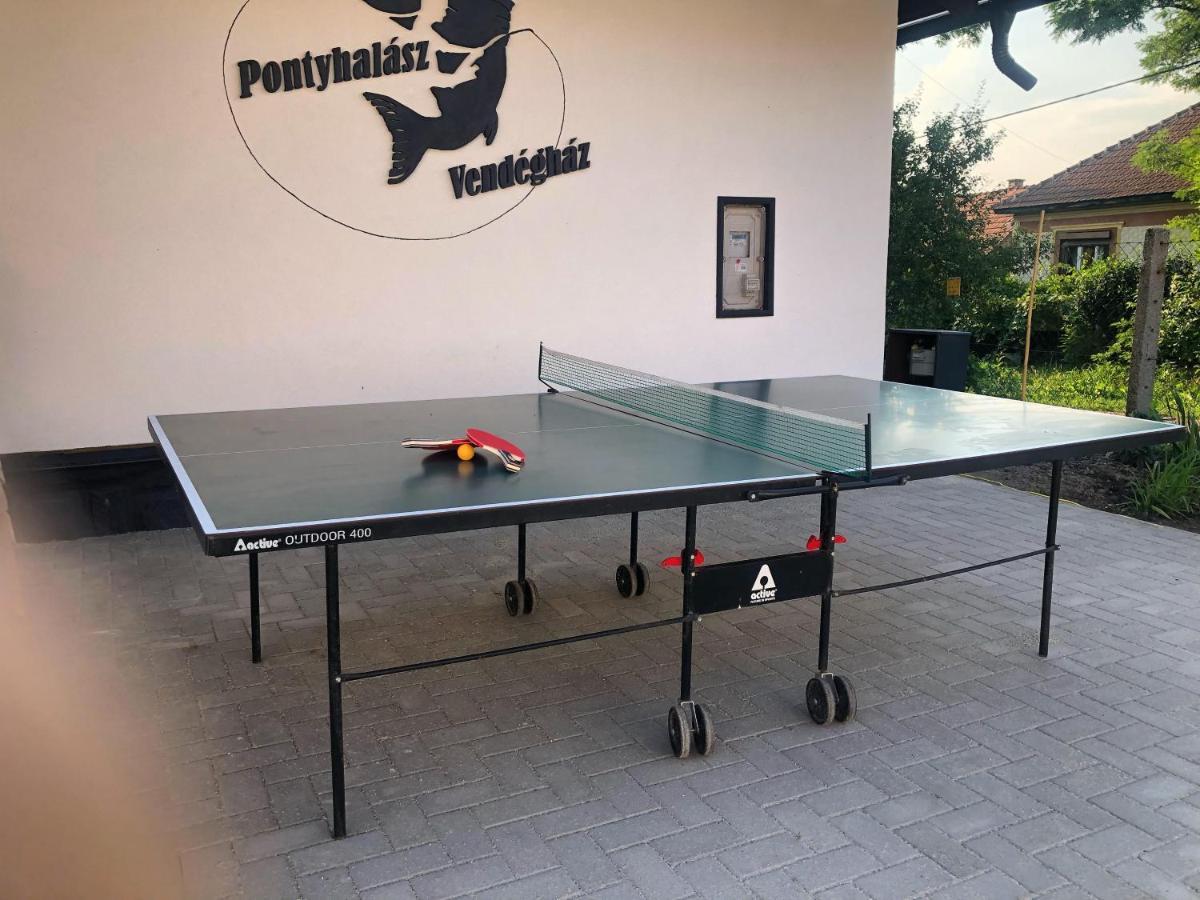 Pontyhalasz Vendeghaz Tiszabábolna Buitenkant foto