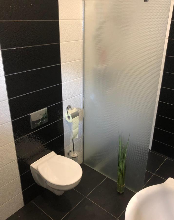 Pontyhalasz Vendeghaz Tiszabábolna Buitenkant foto